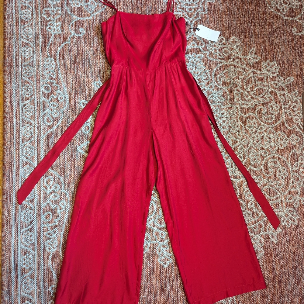 Leith Red Jumpsuit with V-Neck and Palazzo Pants